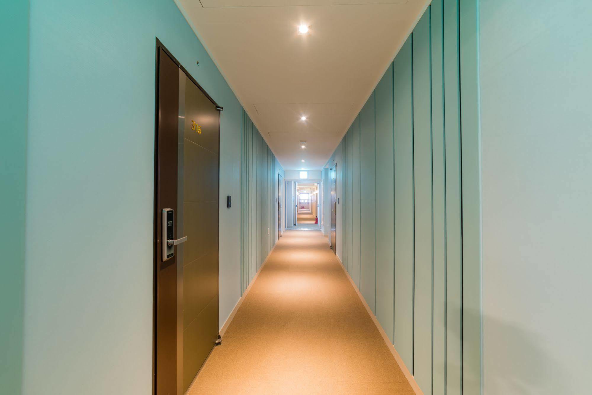 Reborn Suwon Silkroad Hotel Εξωτερικό φωτογραφία