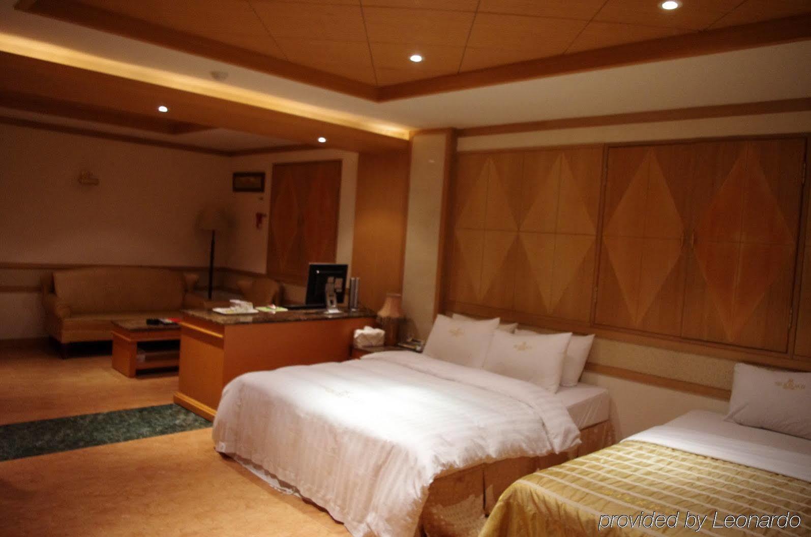 Reborn Suwon Silkroad Hotel Εξωτερικό φωτογραφία