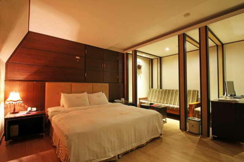 Reborn Suwon Silkroad Hotel Εξωτερικό φωτογραφία